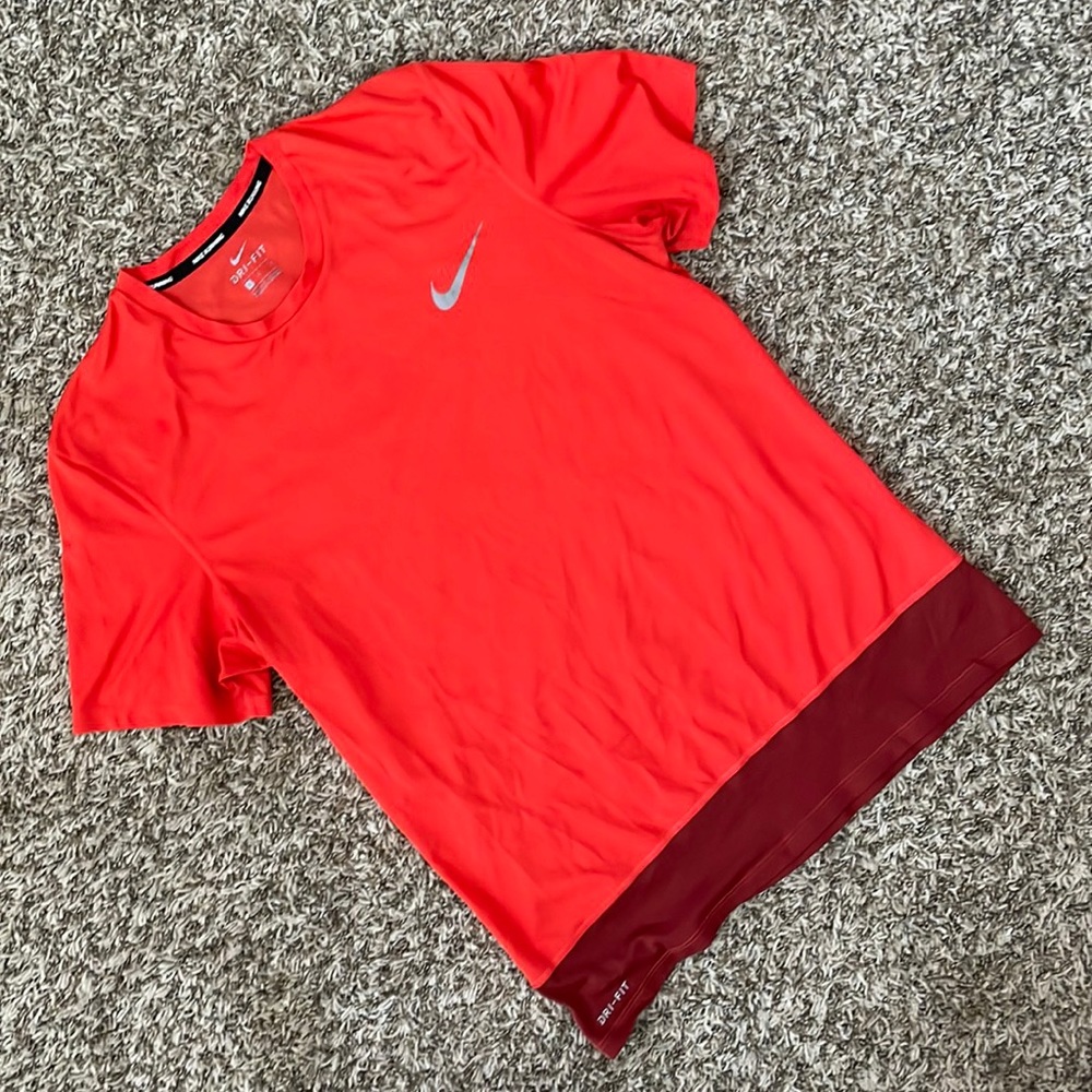 Nike Running Drifit Loose breathable shirt womens large orange maroon